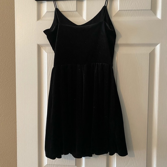 Divided LBD - Picture 2 of 5